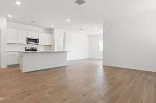 18442 W Hackamore Dr, Wittmann, AZ 85361 - Photo 3