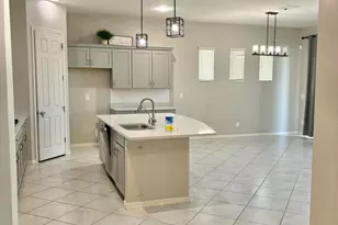 927 S Soho Ln S, Chandler, AZ 85225 - Photo 5