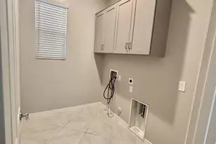 927 S Soho Ln S, Chandler, AZ 85225 - Photo 9