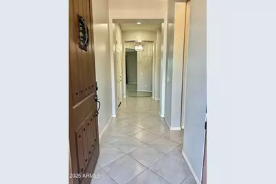 927 S Soho Lane S, Chandler, AZ 85225 - Photo 3