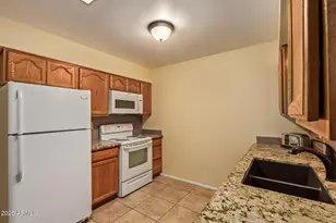 13822 N Newcastle Dr, Sun City, AZ 85351 - Photo 17