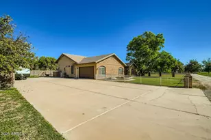 21231 S 140th St, Chandler, AZ 85286 - Photo 3