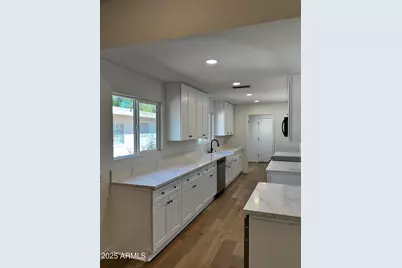 10318 W Manzanita Drive, Sun City, AZ 85373 - Photo 19