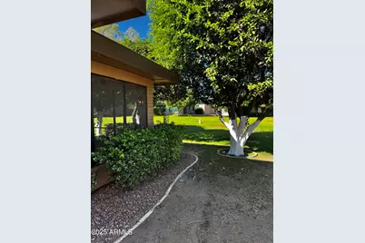 10318 W Manzanita Drive, Sun City, AZ 85373 - Photo 7