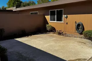 10318 W Manzanita Dr, Sun City, AZ 85373 - Photo 3