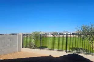 15570 W Hackamore Dr, Surprise, AZ 85387 - Photo 9