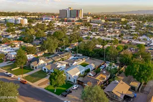 1637 E Earll Dr, Phoenix, AZ 85016 - Photo 43