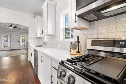 1637 E Earll Drive, Phoenix, AZ 85016 - Photo 15