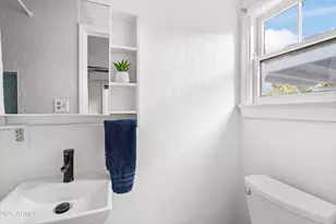 1637 E Earll Dr, Phoenix, AZ 85016 - Photo 25