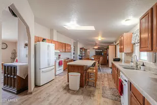 42917 S 83rd Ave, Maricopa, AZ 85139 - Photo 9