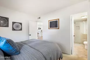 3737 E Turney Ave, Phoenix, AZ 85018 - Photo 7