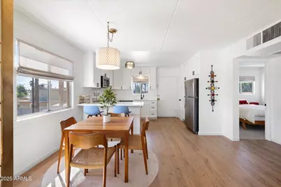 3737 E Turney Avenue #206, Phoenix, AZ 85018 - Photo 5