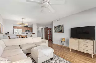 9264 W Morrow Dr, Peoria, AZ 85382 - Photo 7