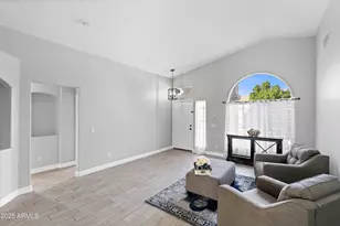 2833 E Renee Dr, Phoenix, AZ 85050 - Photo 7