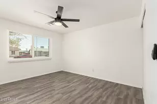 7018 W Mariposa St, Phoenix, AZ 85033 - Photo 7