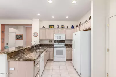 20230 N Sundance Way, Surprise, AZ 85374 - Photo 11