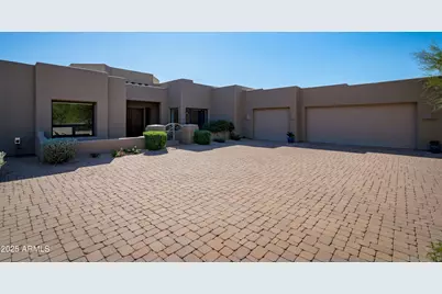 8300 E Dixileta Drive #235, Scottsdale, AZ 85266 - Photo 9