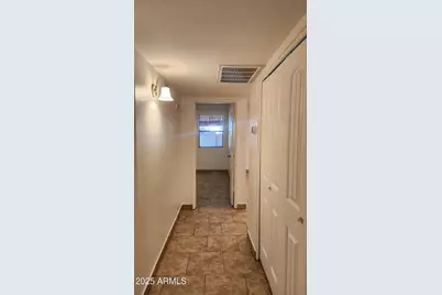 3119 N 38th Street #10, Phoenix, AZ 85018 - Photo 7