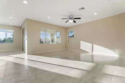 31194 N 138th Avenue, Peoria, AZ 85383 - Photo 9