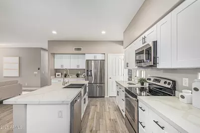 2224 W Olive Way, Chandler, AZ 85248 - Photo 7