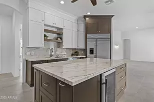 2617 W Desert Hills Dr, Phoenix, AZ 85086 - Photo 7