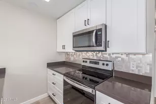 8888 N 47th Ave, Glendale, AZ 85302 - Photo 7