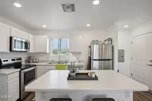 12925 W Greenway Rd, El Mirage, AZ 85335 - Photo 7