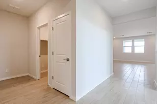 23012 W Potter Dr, Surprise, AZ 85387 - Photo 13