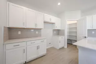 23060 W Potter Dr, Surprise, AZ 85387 - Photo 17