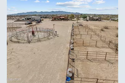 25718 W Baker Drive, Wittmann, AZ 85361 - Photo 9