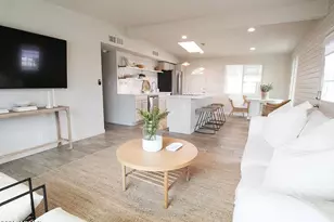 7802 E Kimsey Ln, Scottsdale, AZ 85257 - Photo 1