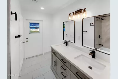 8414 E Orange Blossom Lane, Scottsdale, AZ 85250 - Photo 11