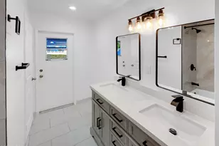 8414 E Orange Blossom Ln, Scottsdale, AZ 85250 - Photo 11