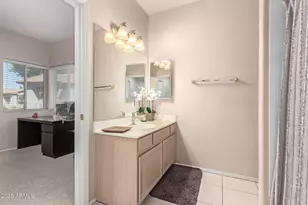 7401 W Arrowhead Clubhouse Dr, Glendale, AZ 85308 - Photo 21