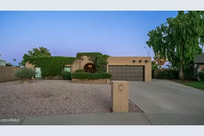 15831 N 47th Place, Phoenix, AZ 85032 - Photo 1