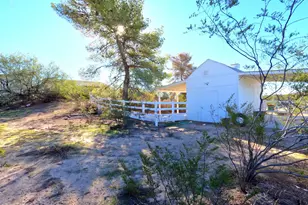 35155 S Turtle Creek Rd, Wickenburg, AZ 85390 - Photo 57