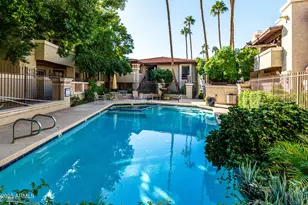 7557 N Dreamy Draw Dr, Phoenix, AZ 85020 - Photo 23