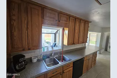 819 E Apollo Road, Phoenix, AZ 85042 - Photo 5
