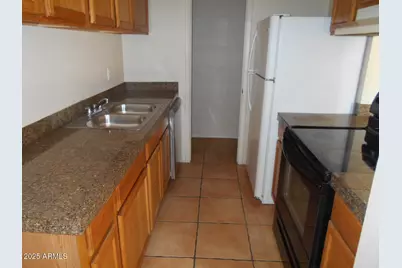 5221 N 42nd Lane, Phoenix, AZ 85019 - Photo 3