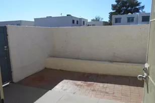 5221 N 42nd Ln, Phoenix, AZ 85019 - Photo 13