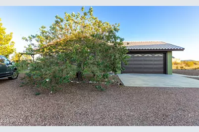 48023 N 518th Avenue, Aguila, AZ 85320 - Photo 1