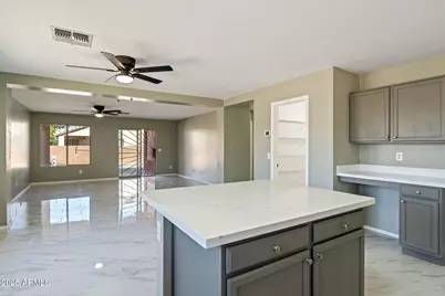 2922 W Dunbar Drive, Phoenix, AZ 85041 - Photo 7