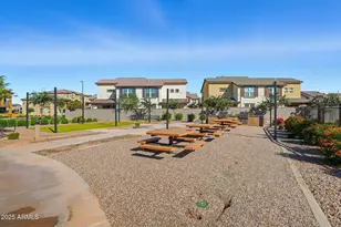 1255 N Arizona Ave N, Chandler, AZ 85225 - Photo 29