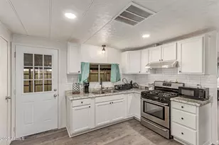 10701 N 99th Ave, Peoria, AZ 85345 - Photo 13