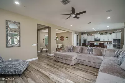 9802 W Rowel Road, Peoria, AZ 85383 - Photo 15