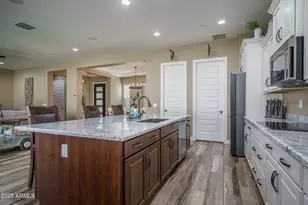 9802 W Rowel Rd, Peoria, AZ 85383 - Photo 9