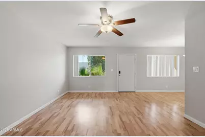 1702 W Tuckey Lane #Unit 132, Phoenix, AZ 85015 - Photo 5