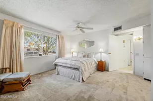 10880 W Emerald Dr, Sun City, AZ 85351 - Photo 15