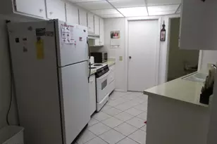 10880 W Emerald Dr, Sun City, AZ 85351 - Photo 5