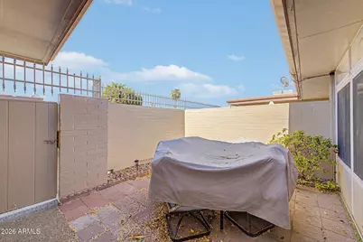 10880 W Emerald Drive, Sun City, AZ 85351 - Photo 25